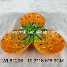 2016 hot selling ceramic plate for candy in pineapple shape